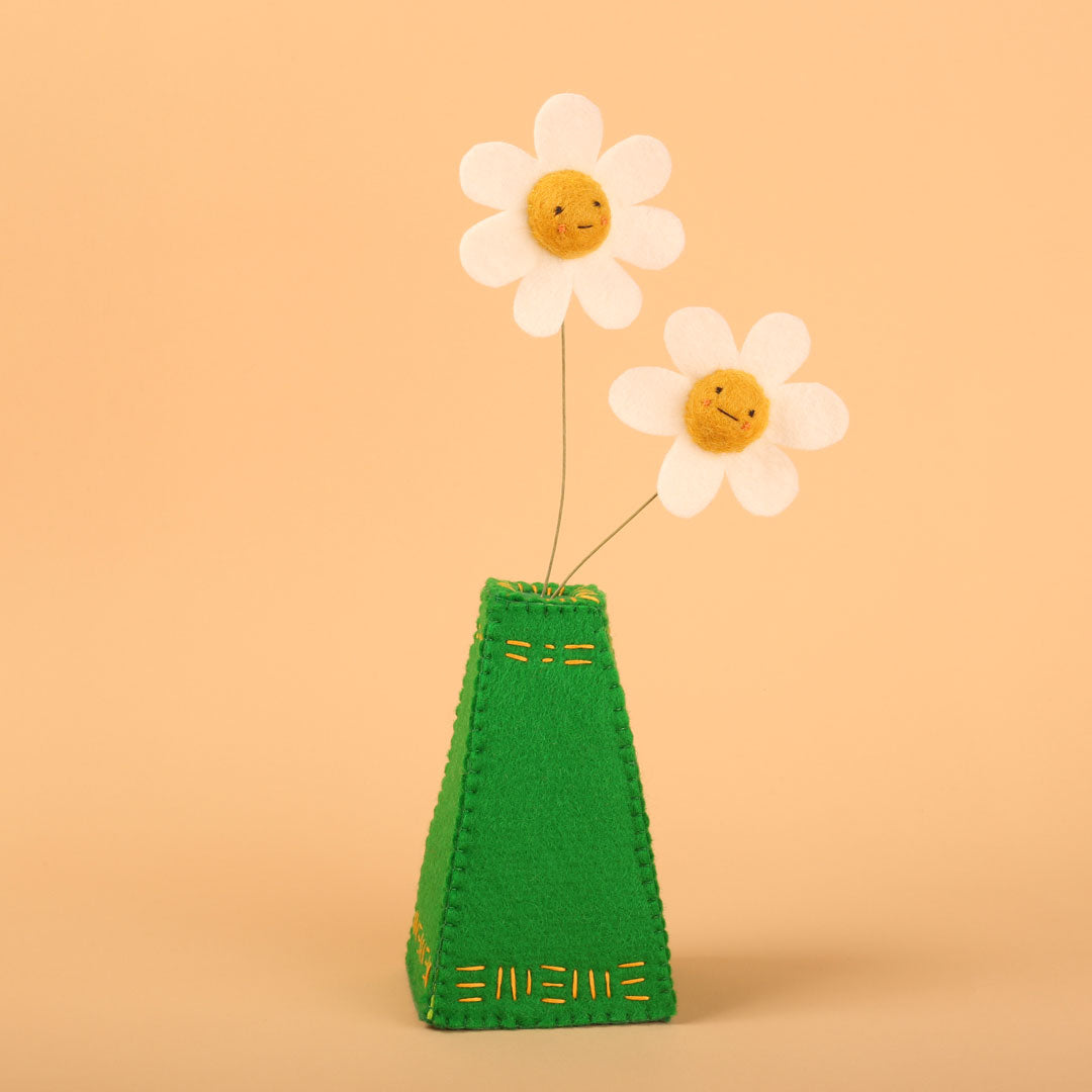 Cat Rabbit - Daisies In A Green Vase