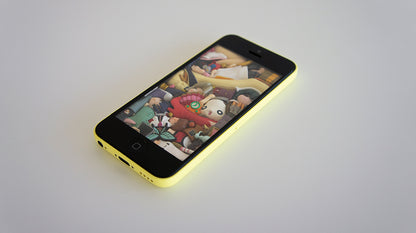 three - iPhone 5c Display
